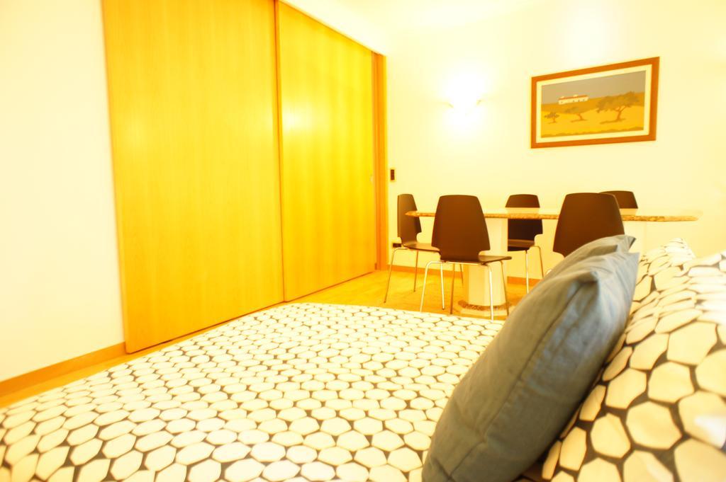 Modern Apartment Near The Bridge Lisboa Extérieur photo