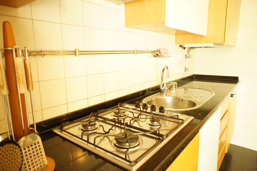 Modern Apartment Near The Bridge Lisboa Extérieur photo